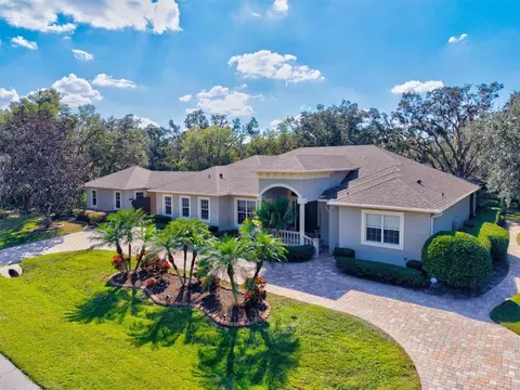 1482 Kingsdown Dr, Sarasota, FL 34240