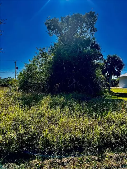 10245 Winstead Ave, Englewood, FL 34224