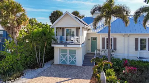 313 58th St #B, Holmes Beach, FL 34217