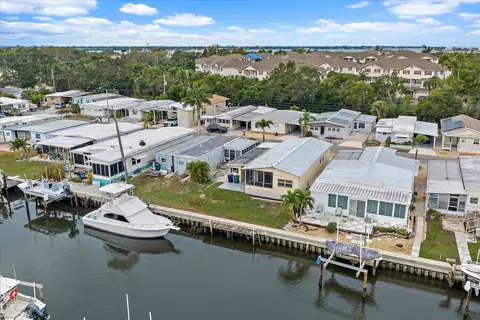 232 Bimini Dr, Palmetto, FL 34221
