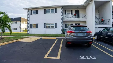 304 46th Avenue Ter W #216, Bradenton, FL 34207
