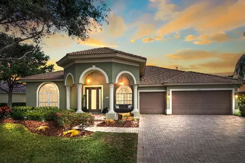 7020 74th Street Cir E, Bradenton, FL 34203