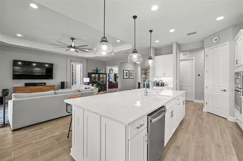 Kitchen - 14375 Skipping Stone Loop, Parrish, FL 34219 photo 4 of 12