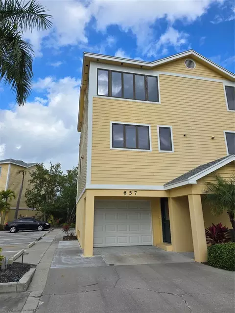 657 Cedars Ct, Longboat Key, FL 34228