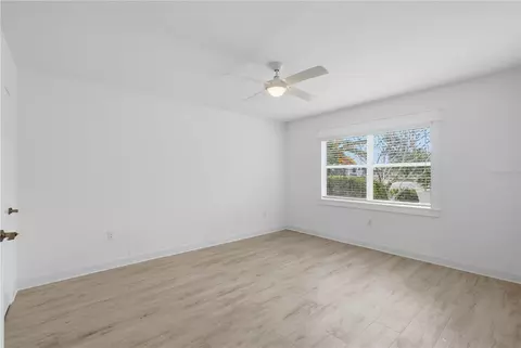 Bedroom - 462 63rd St, Holmes Beach, FL 34217 photo 1 of 4