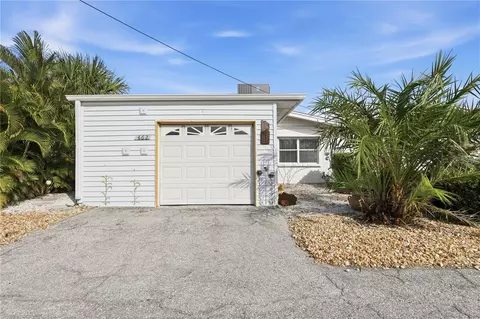 Exterior - 462 63rd St, Holmes Beach, FL 34217 photo 1 of 8