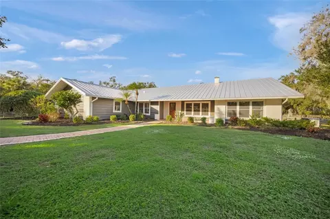 7042 Saddle Creek Cir, Sarasota, FL 34241