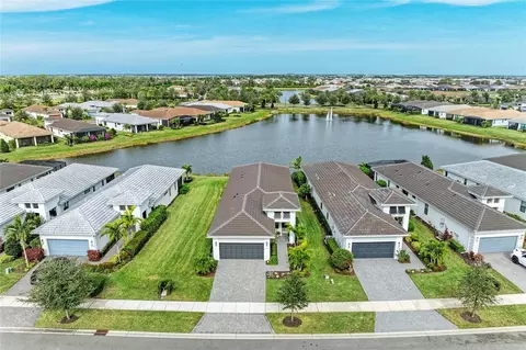 5209 Barnett Cir, Bradenton, FL 34211