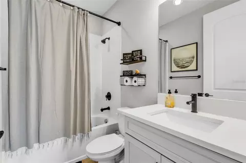 Bath - 14412 20th St E, Parrish, FL 34219 photo 5 of 5
