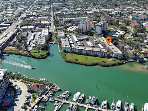 260 Santa Maria St #109, Venice, FL 34285