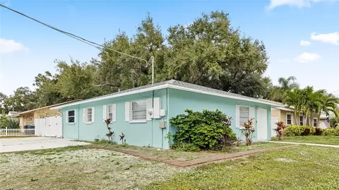 3825 Proctor Rd, Sarasota, FL 34233