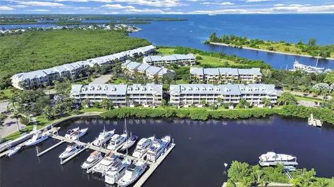 423 Bahia Beach Blvd, Ruskin, FL 33570