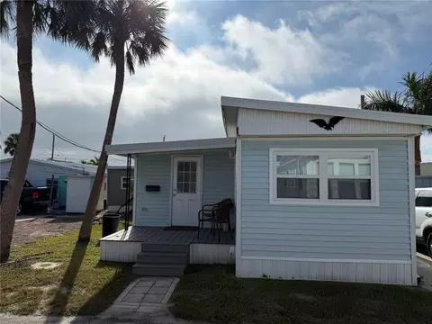 2601 Gulf Dr N #611, Bradenton Beach, FL 34217