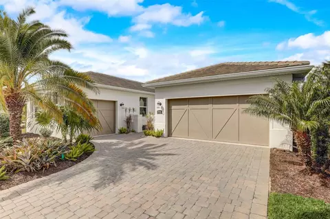 7725 Sandhill Lake Dr, Sarasota, FL 34241