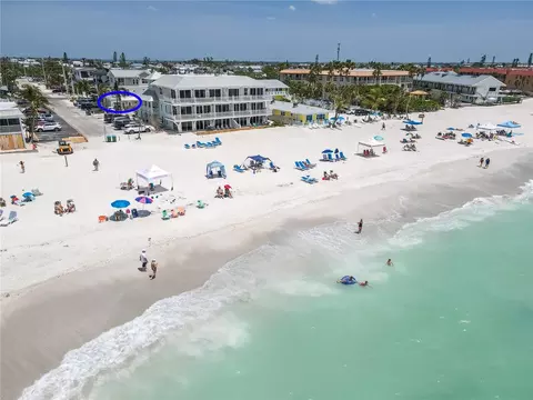 103 66th St #10, Holmes Beach, FL 34217