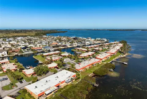 3875 Catalina Dr, Bradenton, FL 34210
