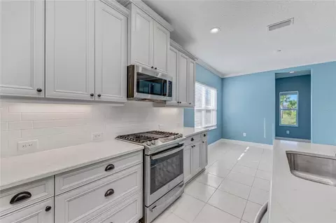 Kitchen - 3417 Box Turtle Ter, Parrish, FL 34219 photo 2 of 2