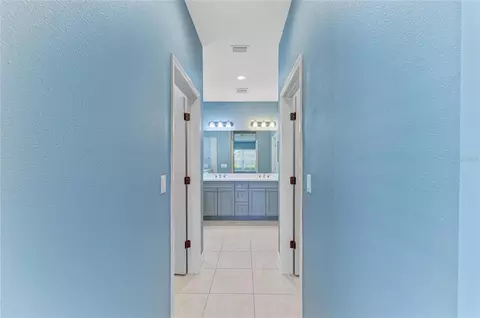 Entry Way - 3417 Box Turtle Ter, Parrish, FL 34219 photo 3 of 5