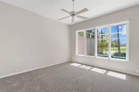 Bedroom - 8706 53rd Ter E, Bradenton, FL 34211 photo 4 of 8