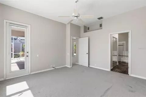 Bedroom - 8706 53rd Ter E, Bradenton, FL 34211 photo 5 of 8