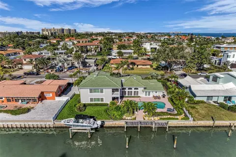 548 Halyard Ln, Longboat Key, FL 34228