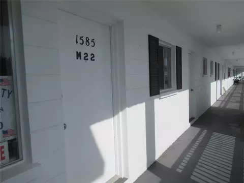 1585 Leisure Dr #M22, Bradenton, FL 34207