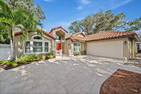 1713 Fiesta Dr, Sarasota, FL 34231