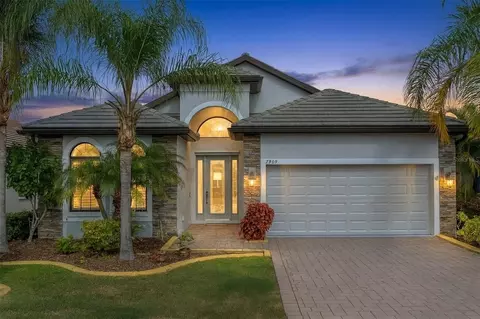 7909 Rio Bella Pl, Bradenton, FL 34201
