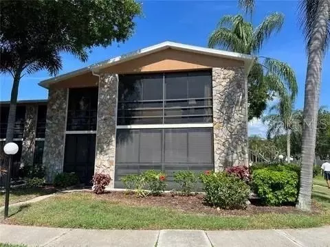 5400 34th St W #J6, Bradenton, FL 34210