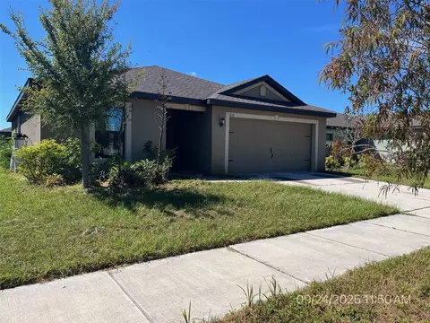 837 Chatham Walk Dr, Ruskin, FL 33570
