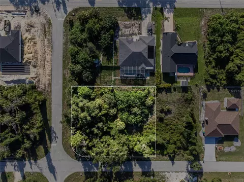 17221 Nixon Ave, Port Charlotte, FL 33948