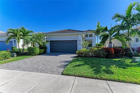 5111 Barnett Cir, Bradenton, FL 34211