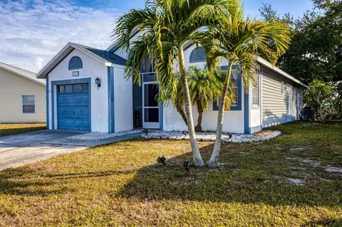 4003 39th St W, Bradenton, FL 34205