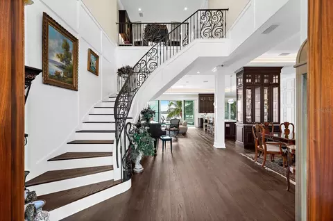 Entry Way - 511 Bayview Dr, Holmes Beach, FL 34217 photo 2 of 6