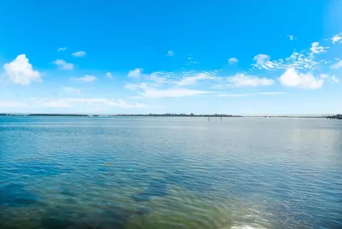 View/Area - 511 Bayview Dr, Holmes Beach, FL 34217 photo 3 of 16