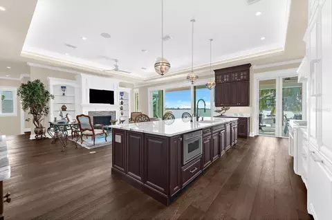 Kitchen - 511 Bayview Dr, Holmes Beach, FL 34217 photo 5 of 13