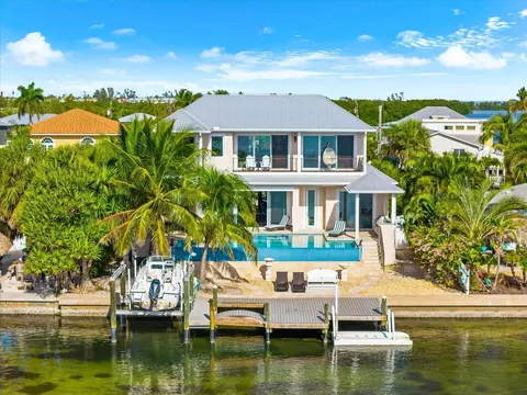 Other - 511 Bayview Dr, Holmes Beach, FL 34217 photo 1 of 16