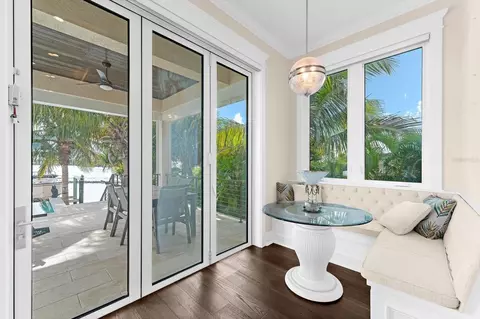 Dining - 511 Bayview Dr, Holmes Beach, FL 34217 photo 5 of 5