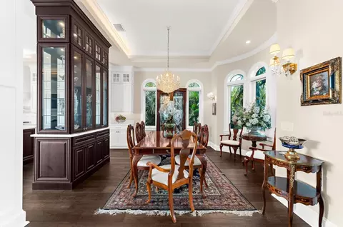 Dining - 511 Bayview Dr, Holmes Beach, FL 34217 photo 1 of 5