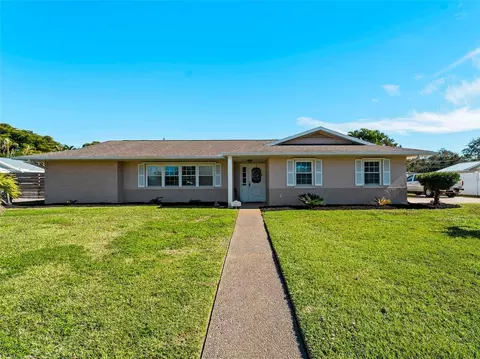 2003 49th St W, Bradenton, FL 34209