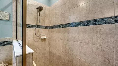 Bath - 12759 Del Corso Loop, Bradenton, FL 34211 photo 3 of 4