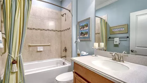 Bath - 12759 Del Corso Loop, Bradenton, FL 34211 photo 4 of 4