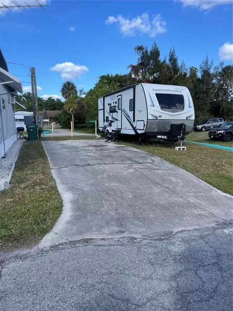 49 Indiana St, Palmetto, FL 34221