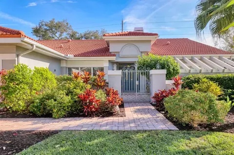 4305 Highland Oaks Cir, Sarasota, FL 34235