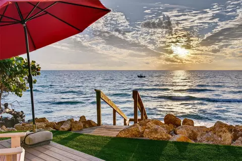 7152 Point Of Rocks Cir, Sarasota, FL 34242