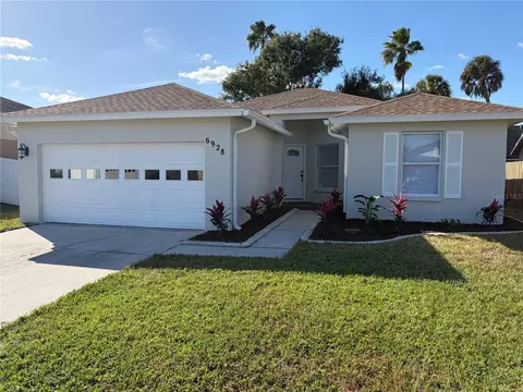 6928 43rd Ct E, Sarasota, FL 34243