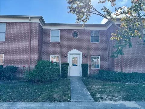 1140 84th Ave N #D, Saint Petersburg, FL 33702