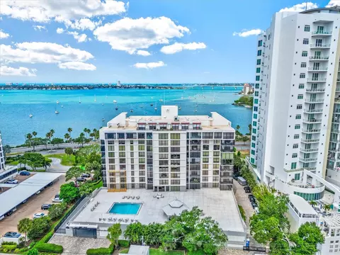 707 S Gulfstream Ave #906, Sarasota, FL 34236