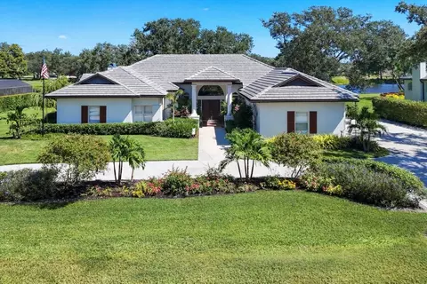 3386 Charles Macdonald Dr, Sarasota, FL 34240