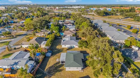 View/Area - 524 Sarabay Rd, Osprey, FL 34229 photo 5 of 8